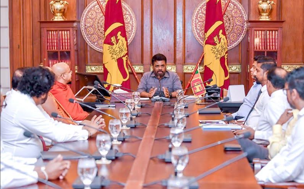 අමාරුකම් තිබුණත් ජනතාව සීරුවෙන්!