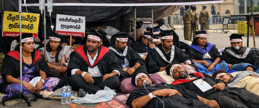 ගෝඨාභය ගෙනාවෙත් අපි. එලෙව්වෙත් අපි. අනුර ගෙනාවෙත් අපි. ලංකා පාසල් උපාධිධාරි සංවර්ධන නිලධාරි සංගමයේ ලේකම් – විරාජ් මනතුංග  